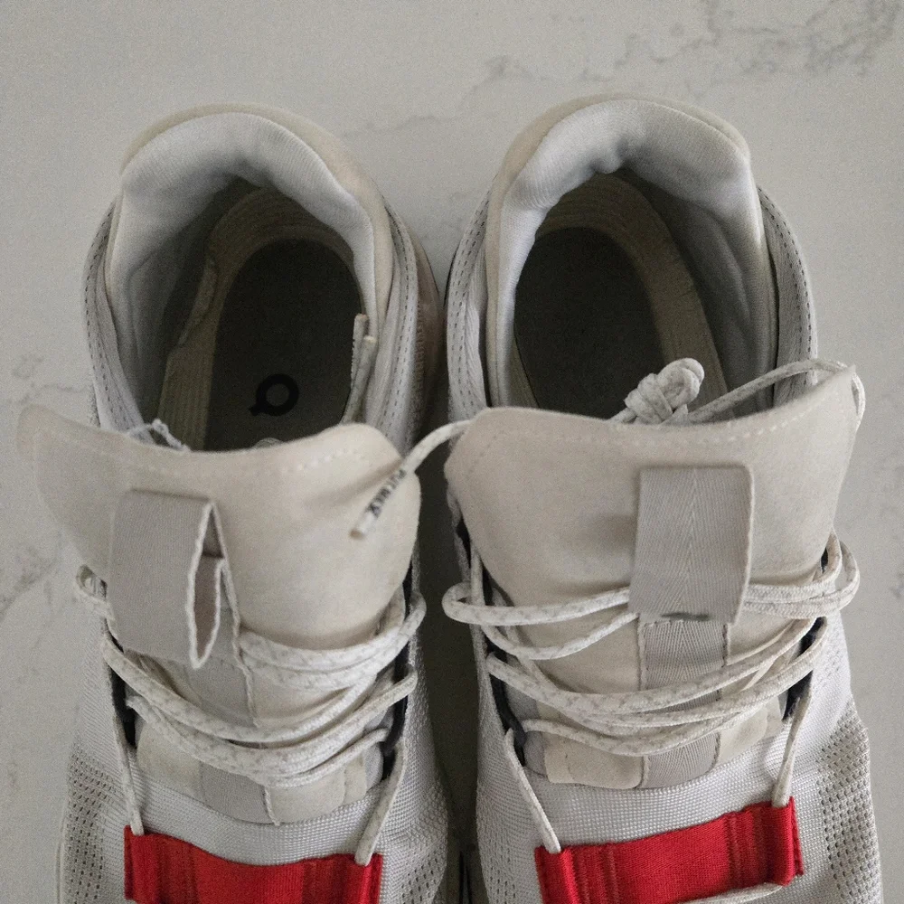On Running Cloudnova Athletic Shoe White Red Gray Men's Size 10 Cloud - Picture 4 of 9